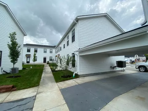 13108 Lincoln Rd, Omaha, NE 68138