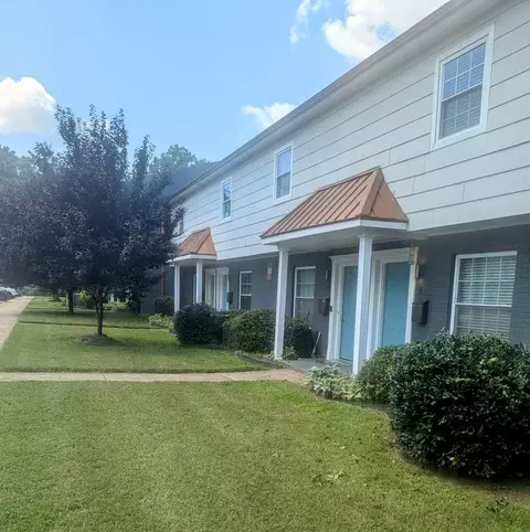 12 Johnson St, Belmont, NC 28012