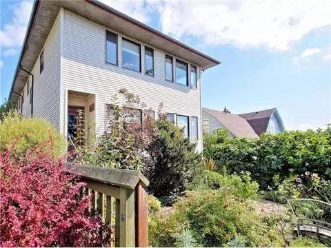 1416 11th Ave W, Seattle, WA 98119