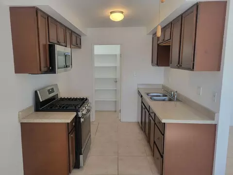 7551 Franklin St, Buena Park, CA 90621