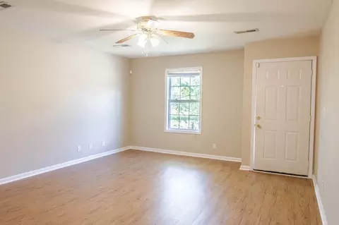 293 Executive Ave, Clarksville, TN 37042