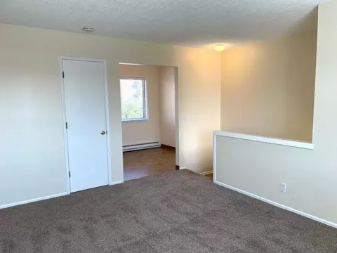 2402 E 8th St, Vancouver, WA 98661