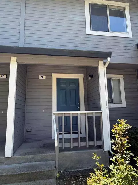 1053 Dutton Ave, Santa Rosa, CA 95407
