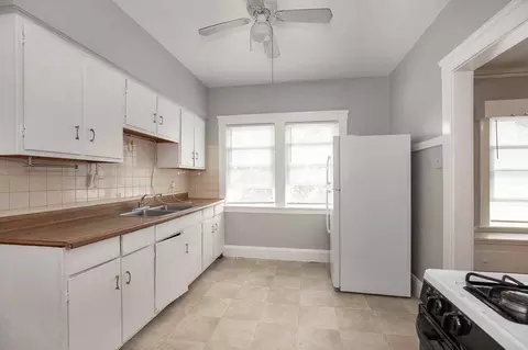 13416 Harlon Ave, Lakewood, OH 44107