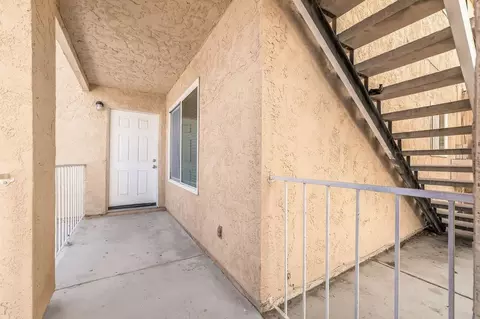 5303 Del Gado Dr, Spring Valley, NV 89103