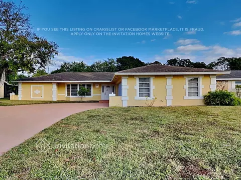 111 Sandpiper Ave, Royal Palm Beach, FL 33411