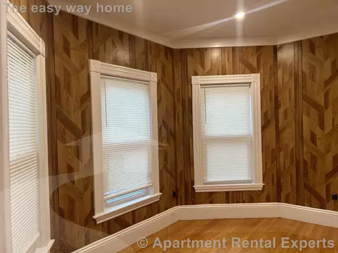 14 Stanford Ter #2, Somerville, MA 02143