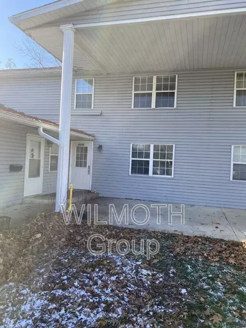 1310 Millerwood Ct #2, Lebanon, IN 46052