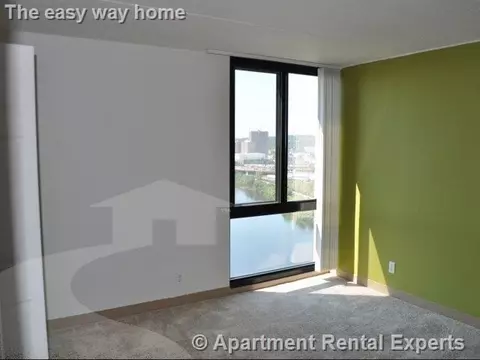 808 Memorial Dr #812, Cambridge, MA 02139
