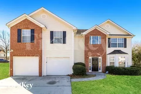 3870 Golfe Links Dr, Snellville, GA 30039