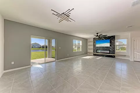3386 Hilltop Cir #NA, Bradenton, FL 34211