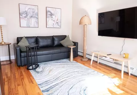 W 113th St, New York, NY 10026