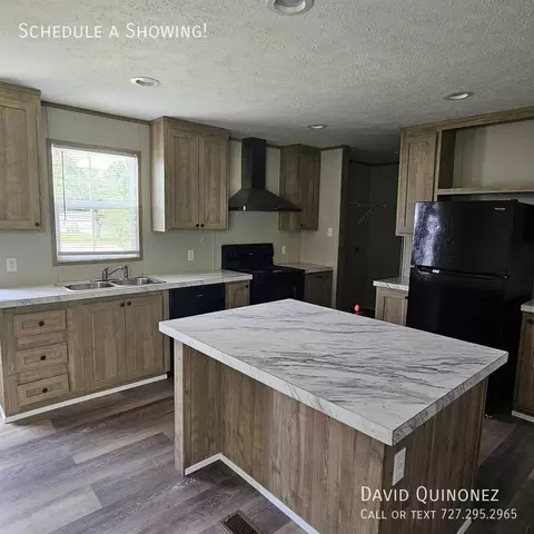 2737 W Washington Center Rd #137, Fort Wayne, IN 46818