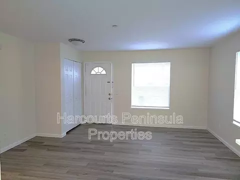 111 Rainier Ave #4, Bremerton, WA 98312