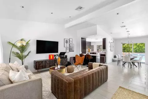 E Nicola Rd, Palm Springs, CA 92262