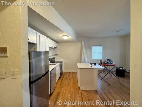 111 Walnut St #20, Somerville, MA 02145