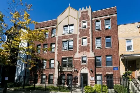 2834 W Palmer St #101, Chicago, IL 60647