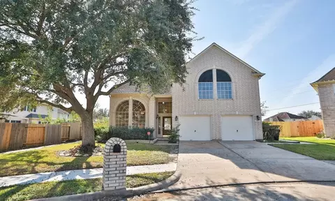 1407 Deer Knoll Ct, Fresno, TX 77545