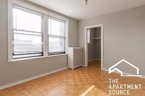739 W Belmont Ave #516, Chicago, IL 60657