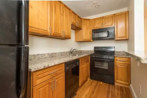 140 Highland Ave, Somerville, MA 02143