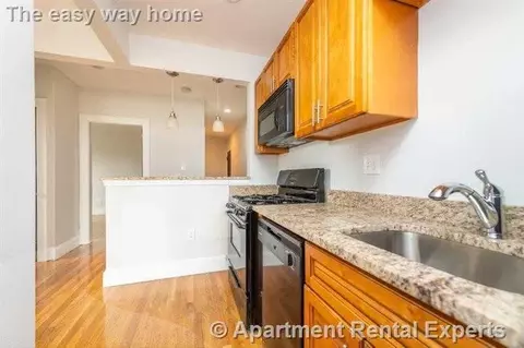 136 Highland Ave #17, Somerville, MA 02143