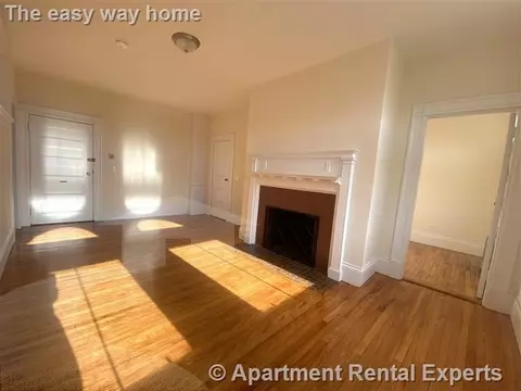 2 Ware St #206, Cambridge, MA 02138