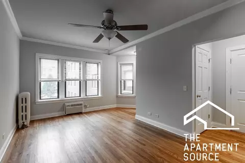 746 W Addison St #W2, Chicago, IL 60613