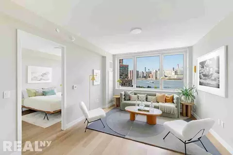 Undisclosed, New York, NY 11101