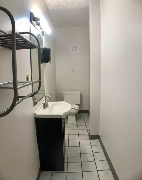 133 W 10th Ave, Columbus, OH 43201