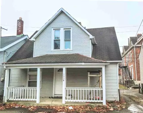 133 W 10th Ave, Columbus, OH 43201