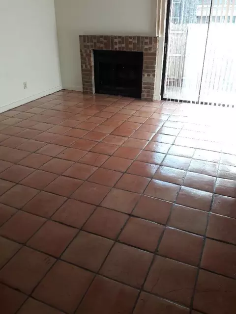 2225 Madison Dr #103, Arlington, TX 76011