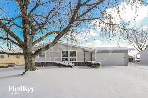 2850 Radcliffe Dr, Florissant, MO 63031