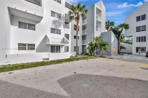 2870 NE 14th Street Cswy #203C, Pompano Beach, FL 33062