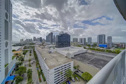 1750 N Bayshore Dr #2008, Miami, FL 33132