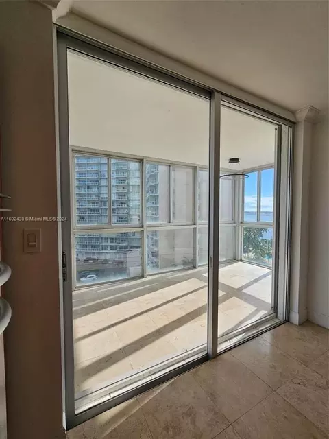 145 SE 25th Rd #804, Miami, FL 33129 photo 3