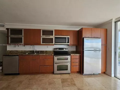 145 SE 25th Rd #804, Miami, FL 33129 photo 7