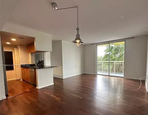816 NW 11th St #505, Miami, FL 33136