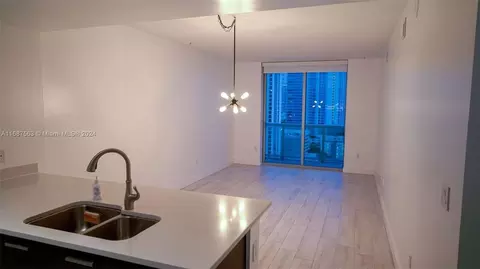 333 NE 24th St #1811, Miami, FL 33137