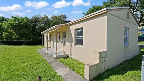 1990 NW 56th St, Miami, FL 33142