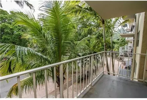 1805 Sans Souci Blvd #321, North Miami, FL 33181