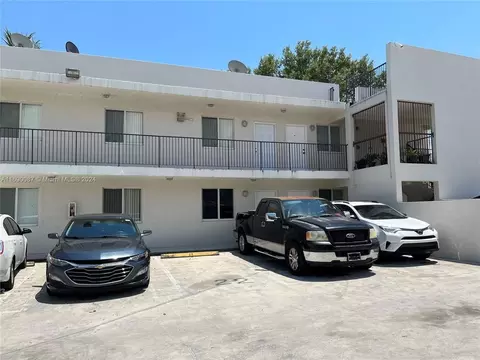 181 NW 47th Ave #10, Miami, FL 33126