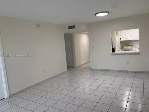 10000 NW 80th Ct #2541, Hialeah Gardens, FL 33016