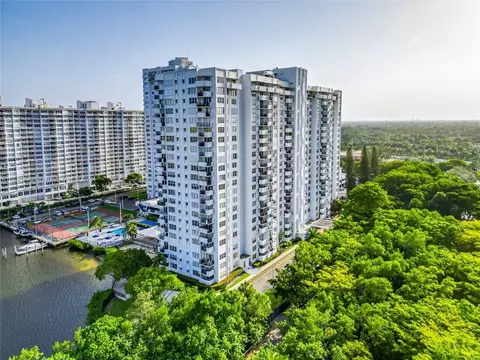 2780 NE 183rd St #1708, Aventura, FL 33160