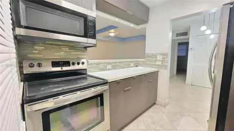12590 NE 16th Ave #306, North Miami, FL 33161