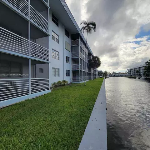3725 NE 169th St #400, North Miami Beach, FL 33160