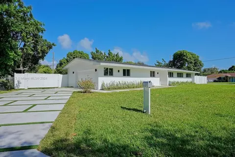 9301 SW 178th St, Palmetto Bay, FL 33157