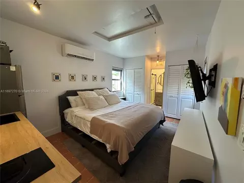 742 NW 50th St #REAR, Miami, FL 33127