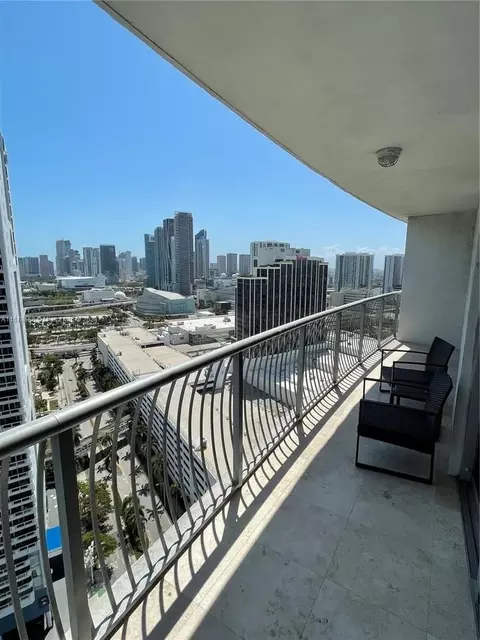 1750 N Bayshore Dr #2904, Miami, FL 33132