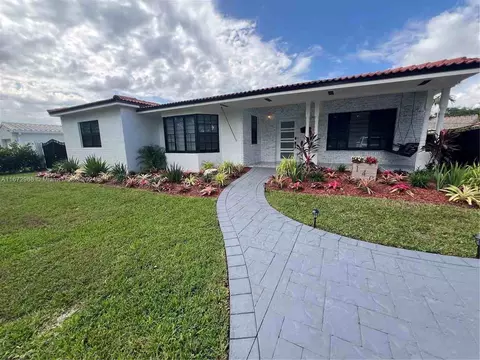 140 Pocatella St #140, Miami Springs, FL 33166