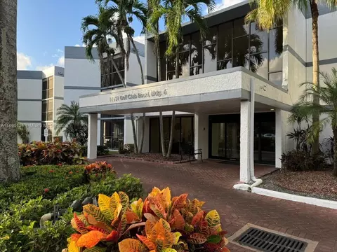 16251 Golf Club Rd #212, Weston, FL 33326